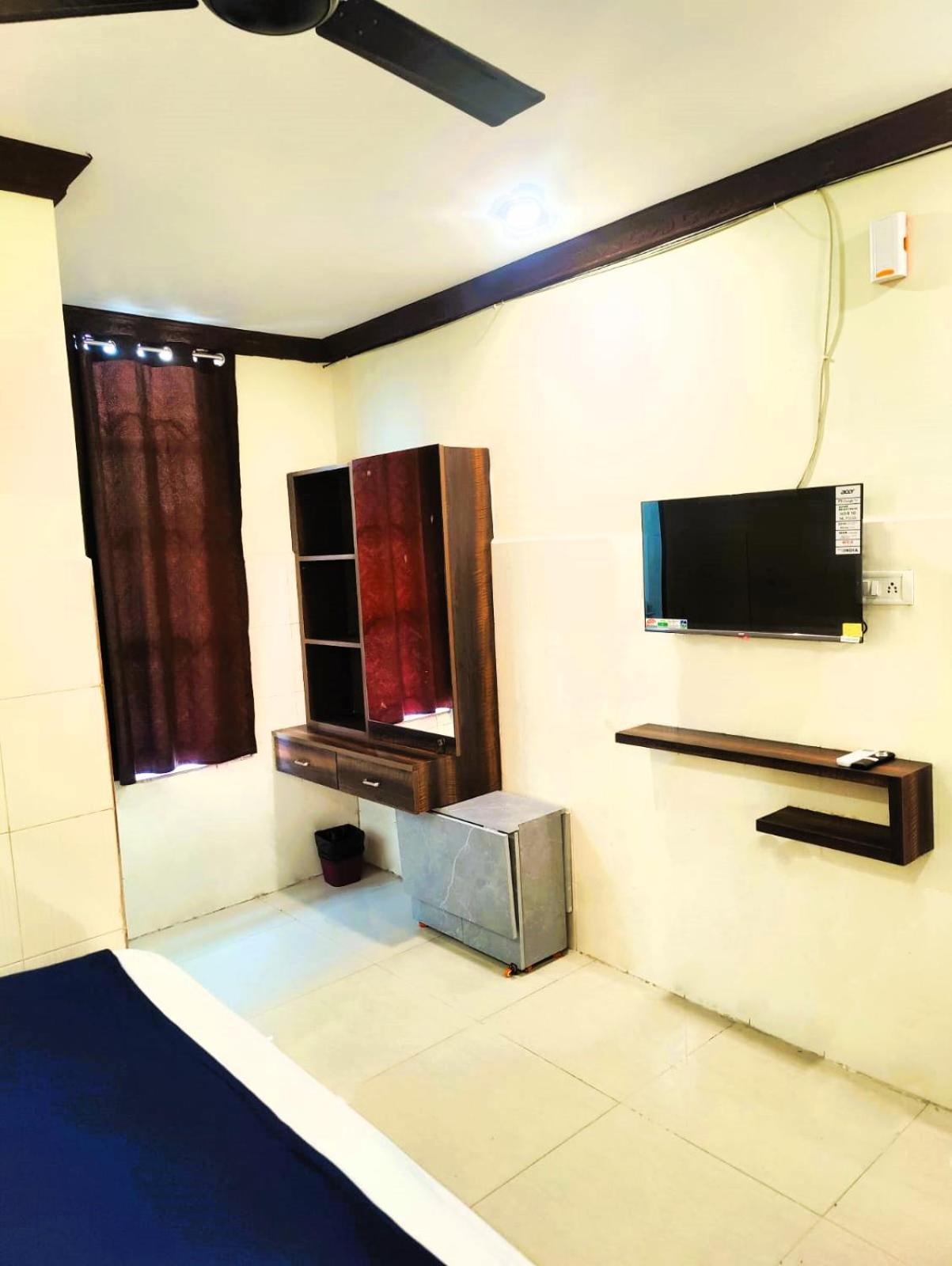 The Livin Residency Hotel วิสาขปัตนัม ภายนอก รูปภาพ