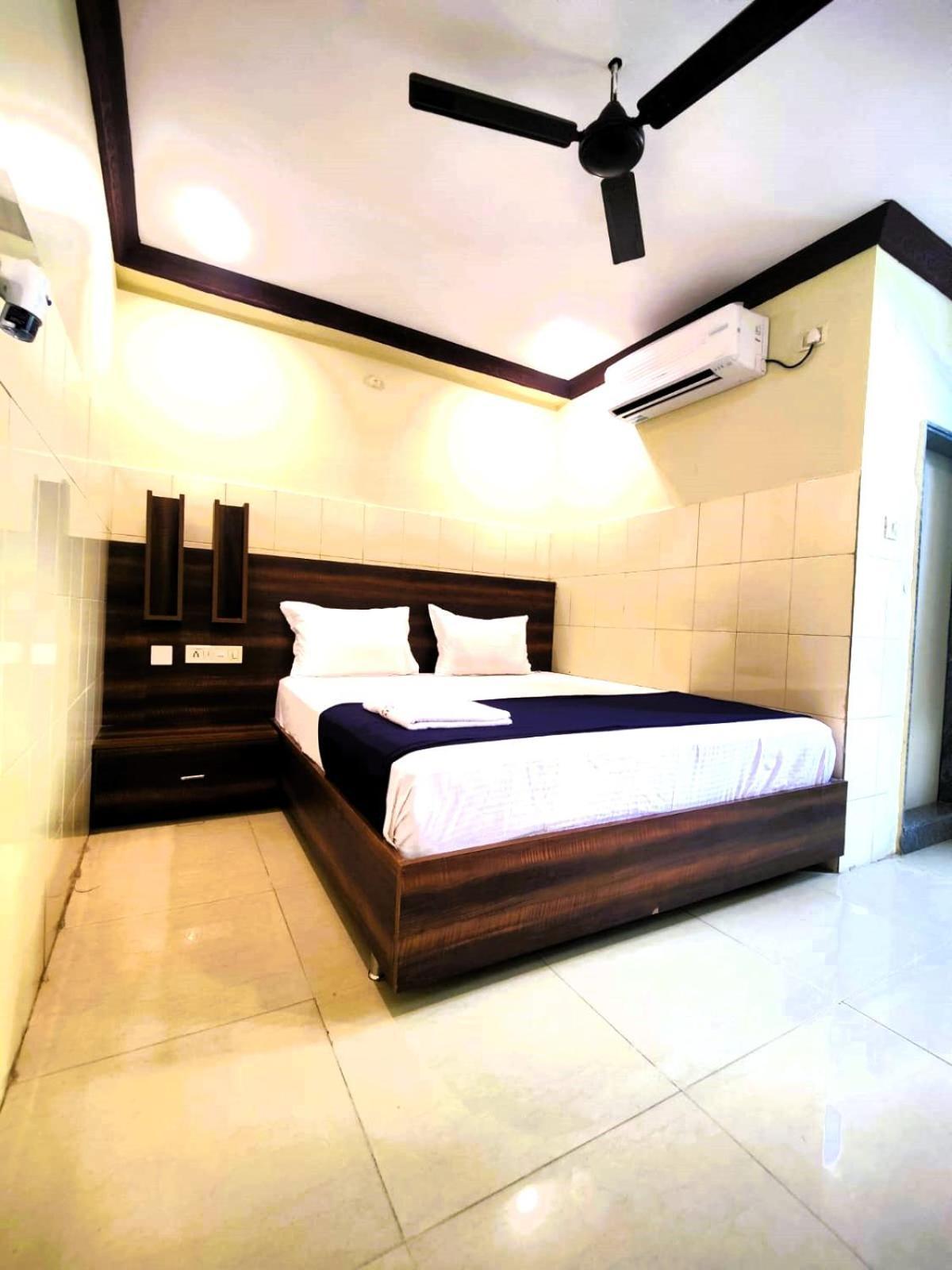 The Livin Residency Hotel วิสาขปัตนัม ภายนอก รูปภาพ